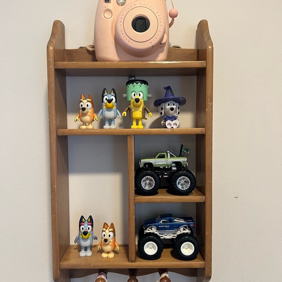 Wooden Wall Shelf - Picture 4 of 5
